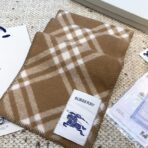 巴宝莉(Burberry)格纹围巾 棕色