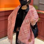 巴宝莉(Burberry)秋冬双面格子围巾 浅粉色 - 图片 3