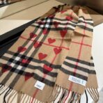巴宝莉(Burberry)经典爱心格子围巾 棕色 - 图片 2