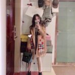 巴宝莉(Burberry)经典爱心格子围巾 棕色 - 图片 4