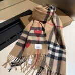 巴宝莉(Burberry)经典爱心格子围巾 棕色 - 图片 3