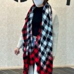 巴宝莉(Burberry)轻盈流苏格纹羊绒围巾 红色 - Imagem 3