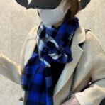 巴宝莉(Burberry)轻盈流苏格纹羊绒围巾 蓝色 - 图片 2