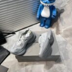 巴黎世家 Balenciaga Runner 系列休闲跑鞋（全灰色款） - 图片 3