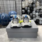 巴黎世家 Track 系列厚底镂空老爹鞋（白黄灰拼色款） - Imagem 2