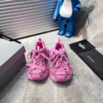 巴黎世家 Track 系列厚底镂空老爹鞋（亮粉色款）