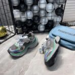 巴黎世家 Track 系列厚底镂空老爹鞋（灰绿拼色款） - Imagem 3