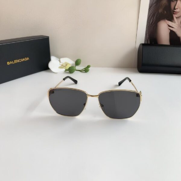 巴黎世家（Balenciaga）BB 金属框方形太阳镜