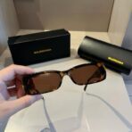 巴黎世家（Balenciaga）玳瑁纹方框太阳镜 - Imagem 2