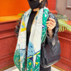 手工卷边丝绒方巾（30%桑蚕丝70%羊绒） - 图片 4