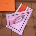 新款双面丝印 姆米斜纹真丝方巾 粉色款 - 图片 4