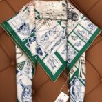 新款双面丝印 姆米斜纹真丝方巾 绿色款 - Imagem 2