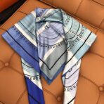 新款双面丝印 姆米斜纹真丝方巾 蓝色款 - 图片 2