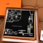 新款双面丝印 姆米斜纹真丝方巾 黑色款 - 图片 4