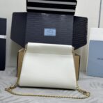 普拉达 (Prada)  白色小牛皮翻盖链条Enchaîné手袋 - 图片 3