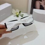 普拉达 Symbole 系列太阳镜 黑框 - 图片 3