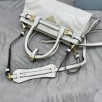 普拉达（Prada）Mini Galleria 白色亮面皮革手提斜挎包