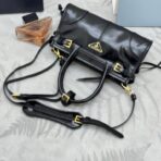 普拉达（Prada）Mini Galleria 黑色亮面皮革手提斜挎包