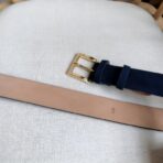 普拉达（Prada）蓝色绒面革金色板扣男士腰带 - Imagem 4