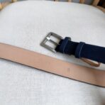 普拉达（Prada）蓝色绒面革银色板扣男士腰带 - Imagem 4