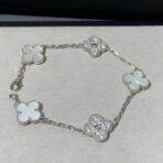 梵克雅宝（Van Cleef & Arpels）Vintage Alhambra 系列 18K 白金白贝母钻石五花手链 - 图片 3