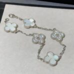 梵克雅宝（Van Cleef & Arpels）Vintage Alhambra 系列 18K 白金白贝母钻石五花手链 - 图片 2