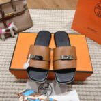 爱马仕 Empire 系列 Kelly 扣拼布穆勒拖鞋 棕黑配色
