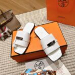 爱马仕 Empire 系列 Kelly 扣拼布穆勒拖鞋 白色 - Imagem 3