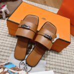 爱马仕 Empire 系列 Kelly 扣拼布穆勒拖鞋 金棕色 - 图片 2