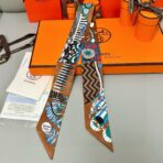 爱马仕 “从洋伞到对决”Twilly小丝巾 棕色