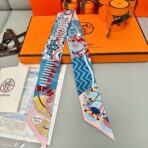 爱马仕 “从洋伞到对决”Twilly小丝巾 浅蓝色