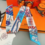 爱马仕 “从洋伞到对决”Twilly小丝巾 蓝色 - Imagem 3