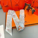 爱马仕 “从洋伞到对决”Twilly小丝巾 米绿色 - Imagem 3