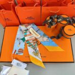 爱马仕 “翱翔天际之梦”Twilly小丝巾 浅蓝色