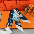 爱马仕 “翱翔天际之梦”Twilly小丝巾 藏青色