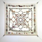 爱马仕 马刺与骏马的披挂 米白斜纹真丝方巾