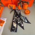 爱马仕Hermes “圆点钥匙”Twilly小丝巾 黑色 - Imagem 4