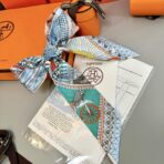 爱马仕(Hermes) “奇珍异宝”Twilly小丝巾 绿色 - Imagem 3