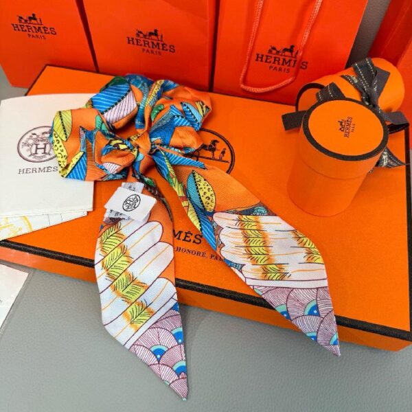 爱马仕Hermes “树之歌”发圈 束发带两用Twilly橙色小丝巾