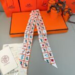 爱马仕Hermes “骏马的披挂”Twilly小丝巾 白色