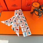 爱马仕Hermes “骏马的披挂”Twilly小丝巾 白色 - 图片 2