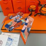 爱马仕Hermes“优雅骑士”Twilly小丝巾 橙蓝撞色 - 图片 3