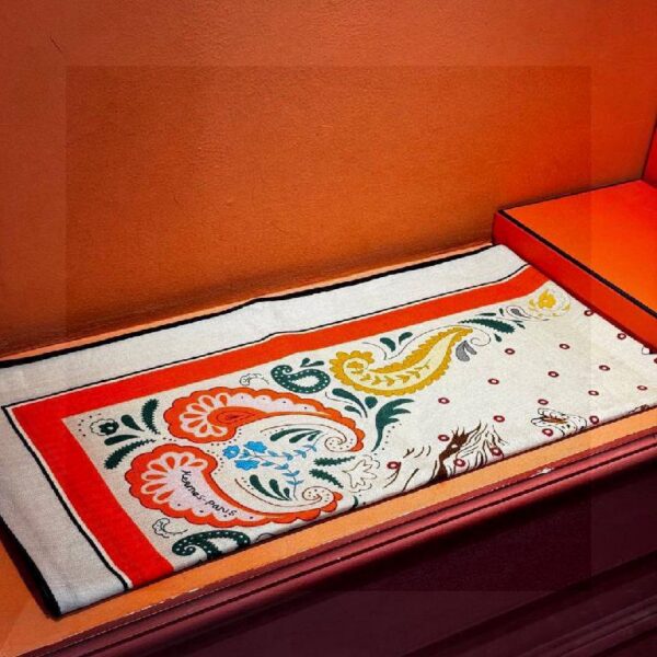 爱马仕H珍藏版大方巾 双面同色