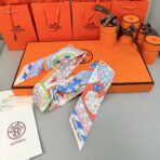 爱马仕Les Murmures de la Foret Twilly小丝巾 米色底 - Imagem 3