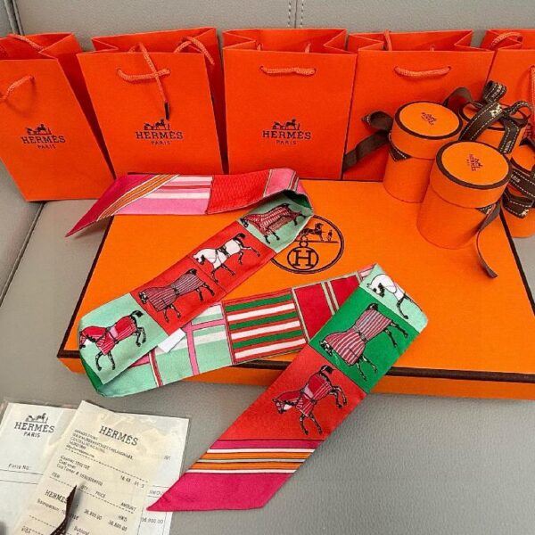 爱马仕Twilly 双面真丝斜纹丝带 玫红色款