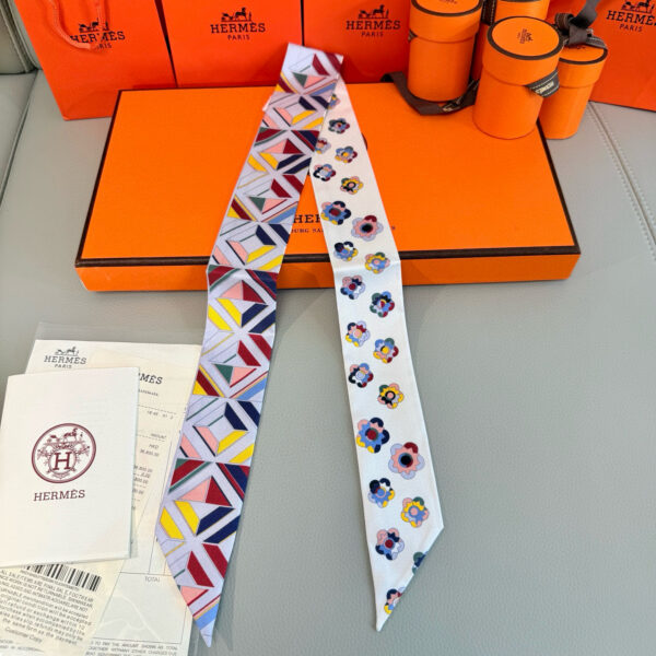 爱马仕Twilly小丝巾 浅蓝色