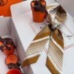 爱马仕Twilly“藏书章”小丝巾 棕色 - 图片 2