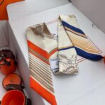 爱马仕Twilly“藏书章”小丝巾 橙蓝撞色 - 图片 4