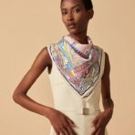 爱马仕《丝巾大探险》粉色调斜纹真丝方巾 - 图片 2