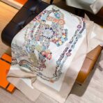 爱马仕《华丽的缰辔花卉版》杏色方巾 - 图片 4